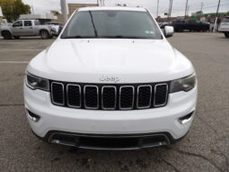 
2017 Jeep Grand Cherokee Limited SUV full									