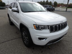 
2017 Jeep Grand Cherokee Limited SUV full									