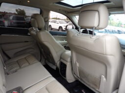 
2017 Jeep Grand Cherokee Limited SUV full									