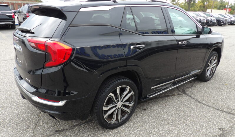 
								2018 GMC Terrain Denali SUV full									