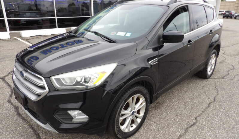 
2017 Ford Escape SE SUV full									