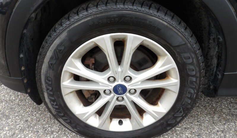 
2017 Ford Escape SE SUV full									