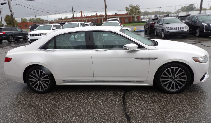 
2017 Lincoln Continental Select Sedan full									