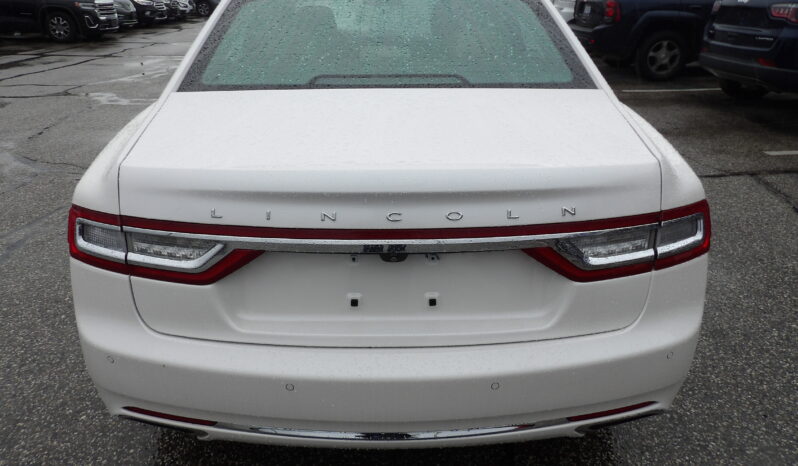 
2017 Lincoln Continental Select Sedan full									