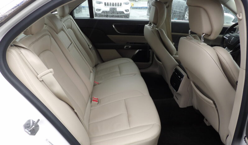
2017 Lincoln Continental Select Sedan full									