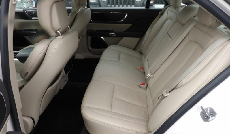 
2017 Lincoln Continental Select Sedan full									