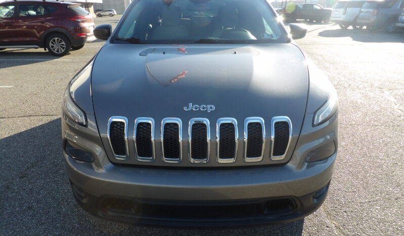 
								2017 Jeep Cherokee Sport SUV full									