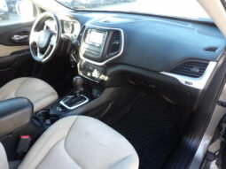 
										2017 Jeep Cherokee Sport SUV full									