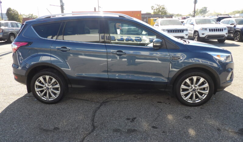 
								2018 Ford Escape Titanium SUV full									