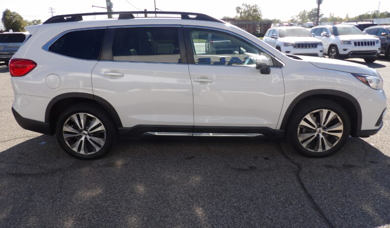 
								2020 Subaru Ascent Limited 8-Passenger SUV full									