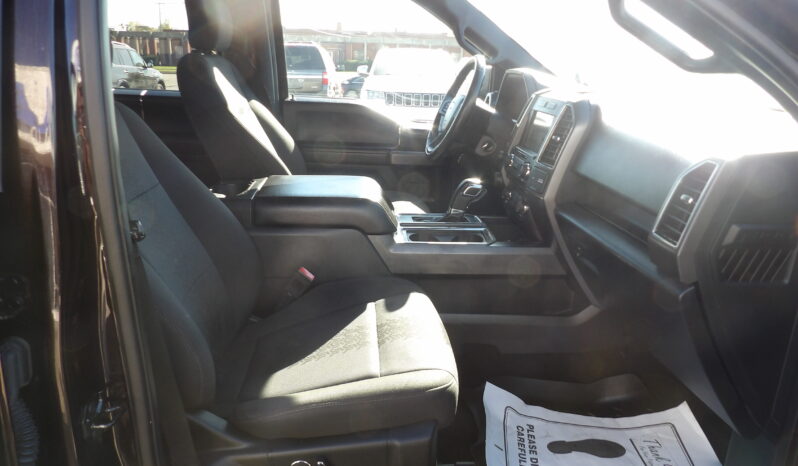 
								2018 Ford F-150 XLT Crew Cab full									