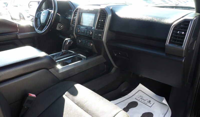 
								2018 Ford F-150 XLT Crew Cab full									