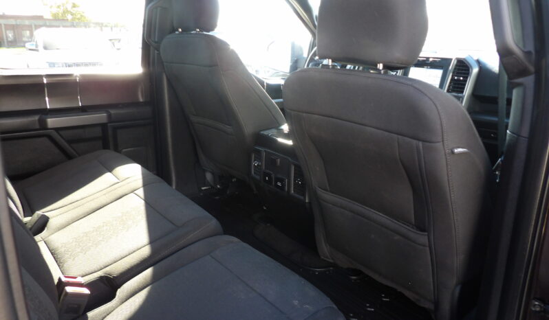
								2018 Ford F-150 XLT Crew Cab full									