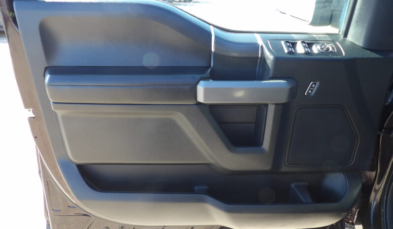 
								2018 Ford F-150 XLT Crew Cab full									