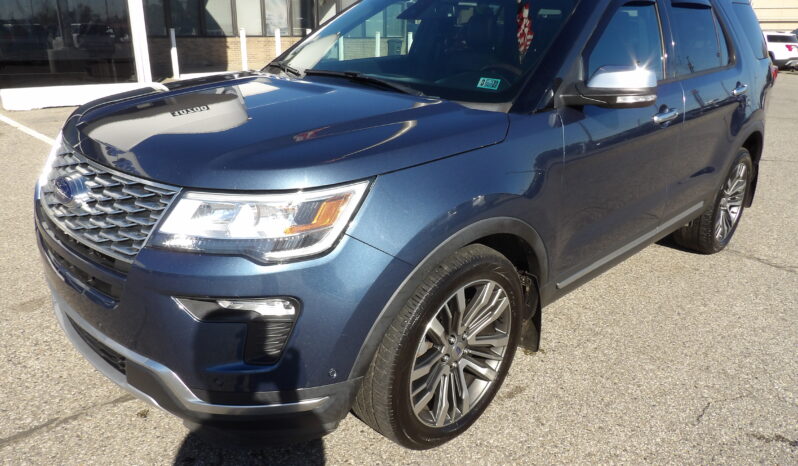 
								2019 Ford Explorer Platinum SUV full									