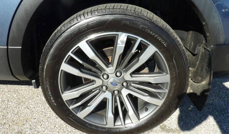 
								2019 Ford Explorer Platinum SUV full									