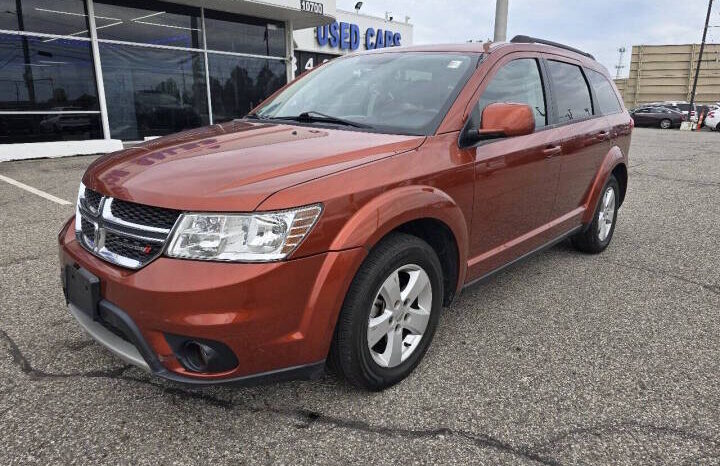 
2012 Dodge Journey SXT SUV full									