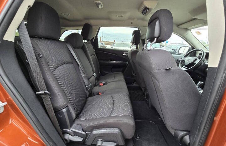 
2012 Dodge Journey SXT SUV full									