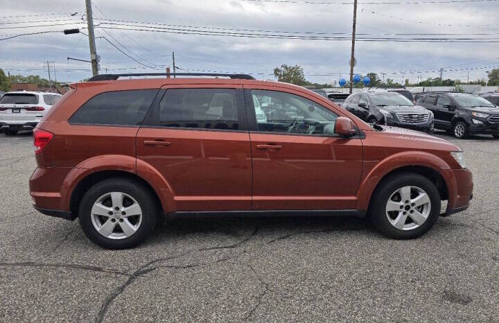 
2012 Dodge Journey SXT SUV full									