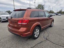 
2012 Dodge Journey SXT SUV full									