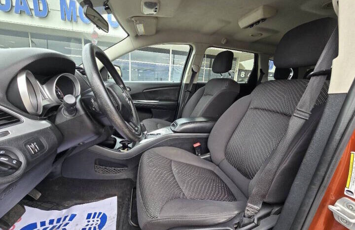 
2012 Dodge Journey SXT SUV full									