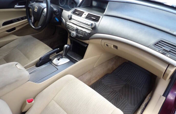 
2012 Honda Accord LX Sedan full									