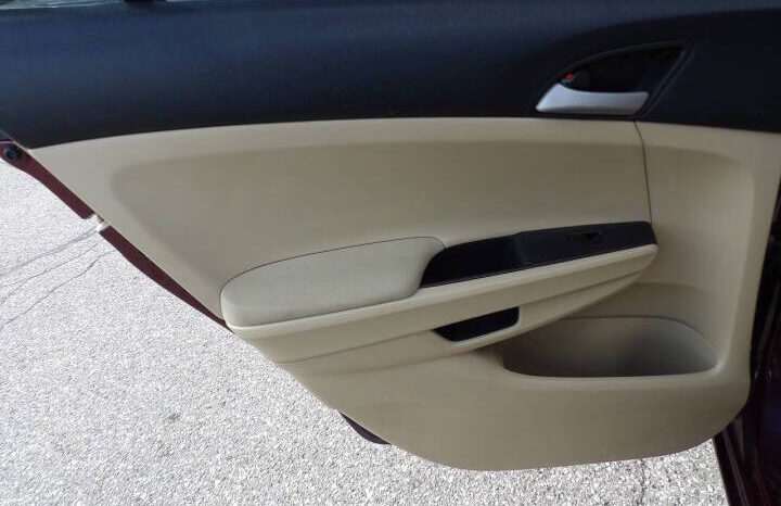 
2012 Honda Accord LX Sedan full									