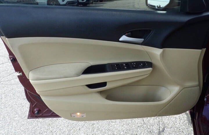 
2012 Honda Accord LX Sedan full									