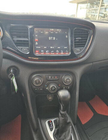 
2015 Dodge Dart SXT Sedan full									