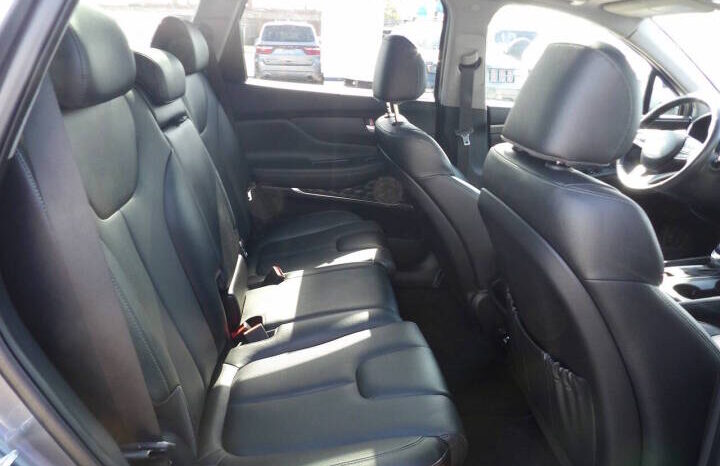 
2019 Hyundai SANTA FE Ultimate 2.4L SUV full									