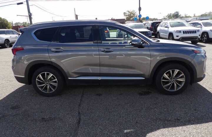 
2019 Hyundai SANTA FE Ultimate 2.4L SUV full									