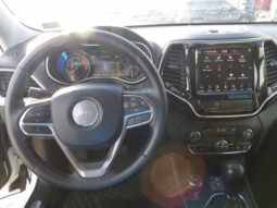 
2019 Jeep Cherokee Limited SUV full									