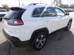 
2019 Jeep Cherokee Limited SUV full									