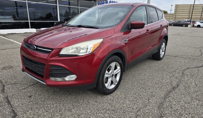 
2014 Ford Escape SE full									