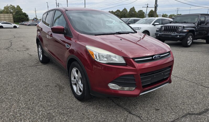 
2014 Ford Escape SE full									