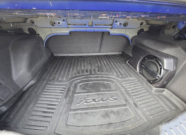 
								2014 Ford Focus Titanium Sedan full									