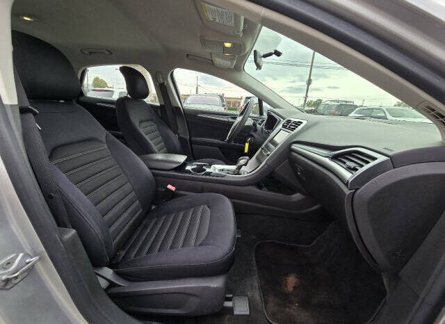 
								2014 Ford Fusion SE Sedan full									