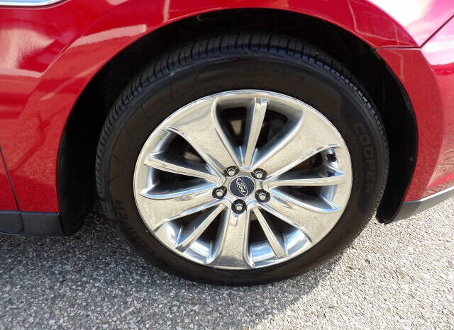 
2012 Ford Taurus Limited Sedan full									