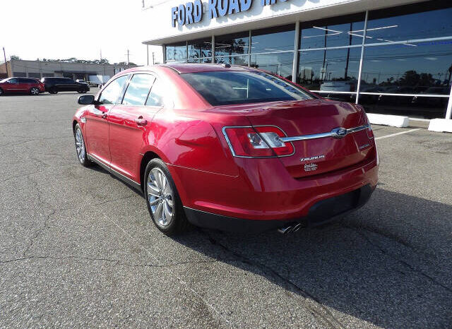 
2012 Ford Taurus Limited Sedan full									