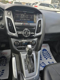2014 Ford Focus Titanium Sedan full