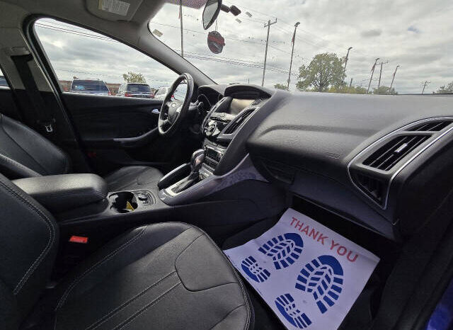 
								2014 Ford Focus Titanium Sedan full									